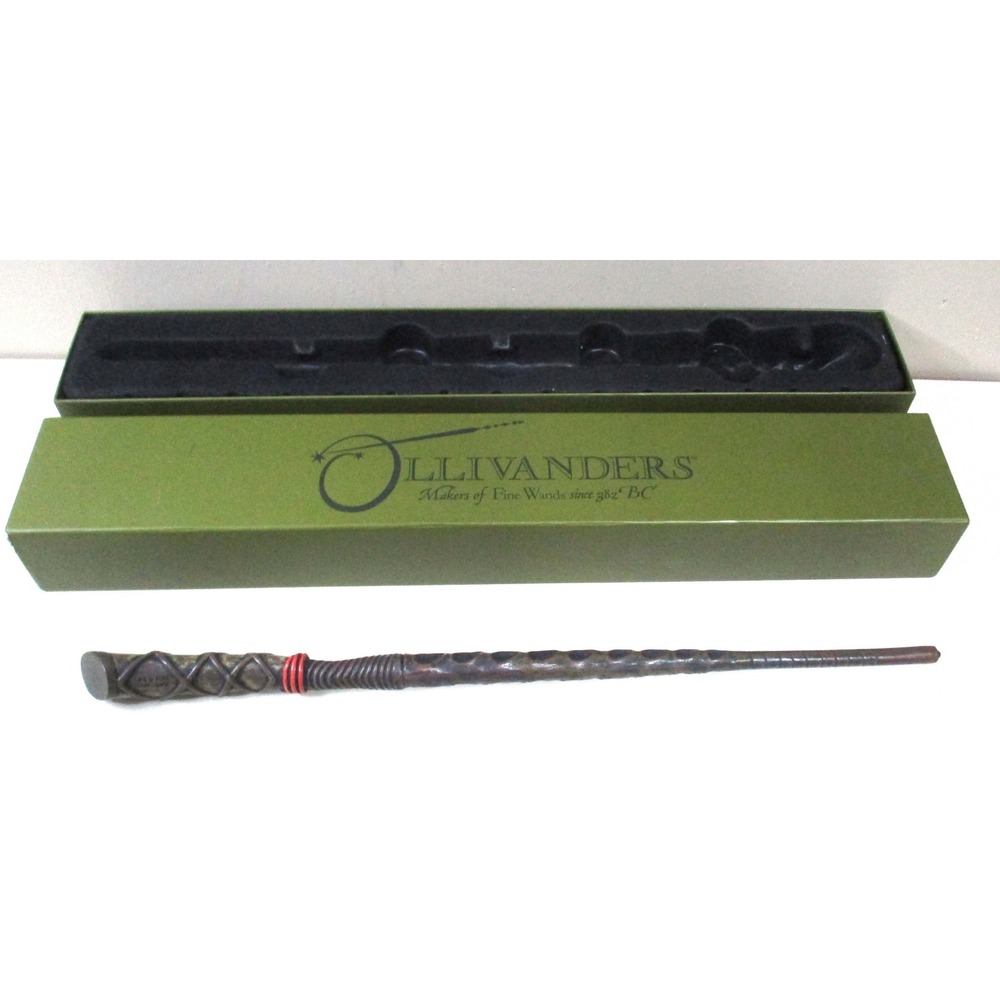Harry Potter Universal Studios Interactive Wand Ollivanders Boxed Replica